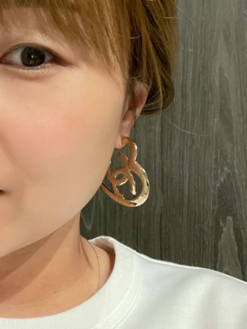 Ch**el earrings
